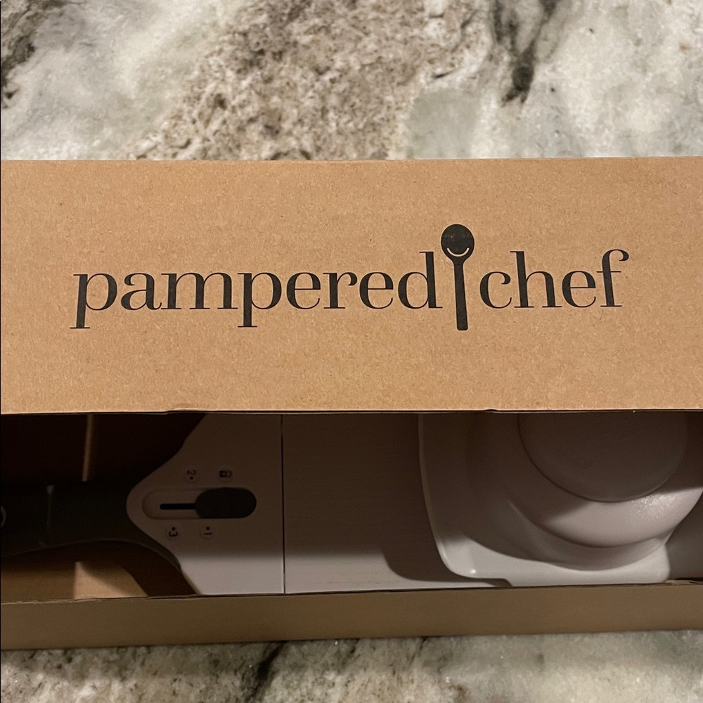 Pampered chef simple slicer